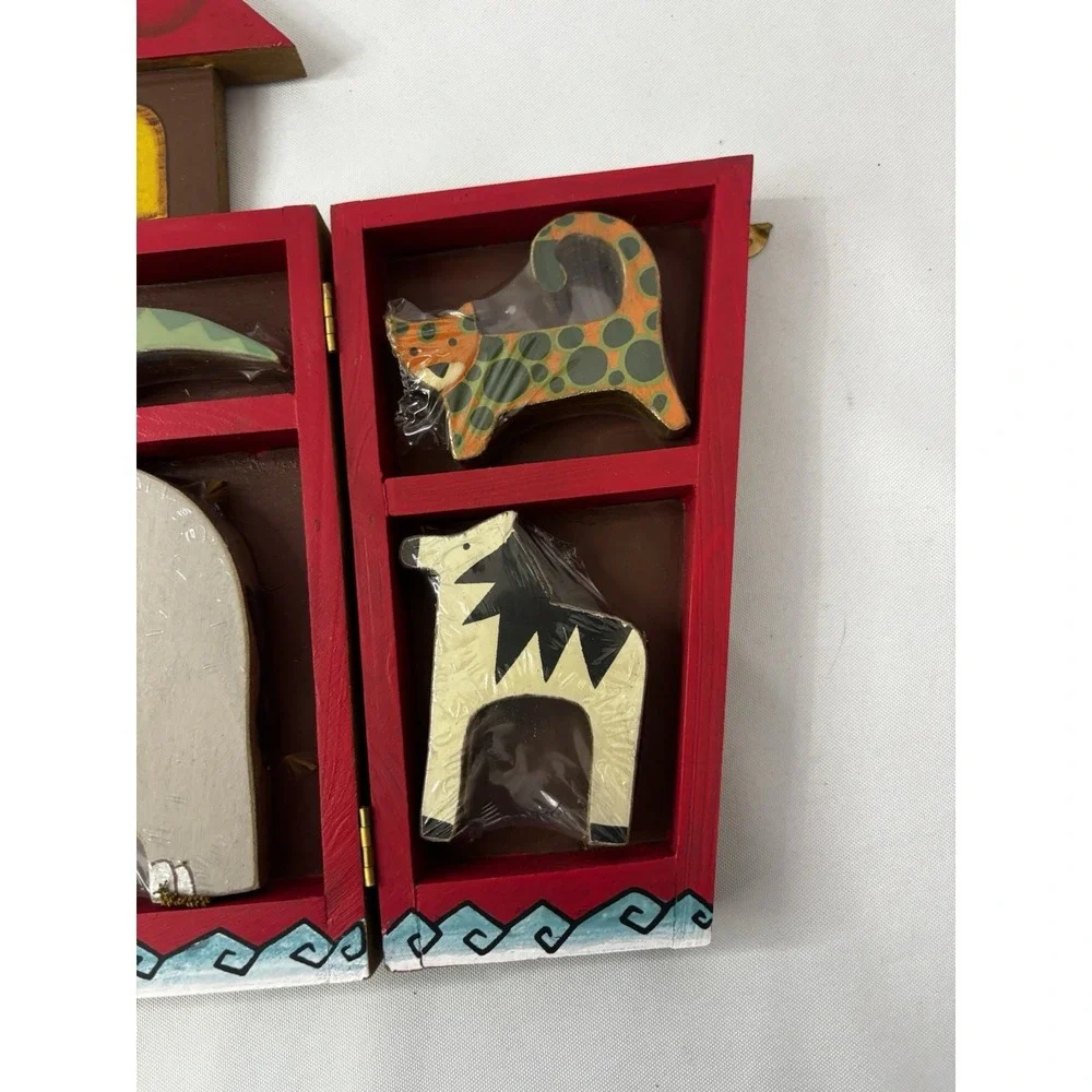New! Vintage WOODEN Noah & Ark w/7 Pairs Animals Primitive FOLK ART Handpainted